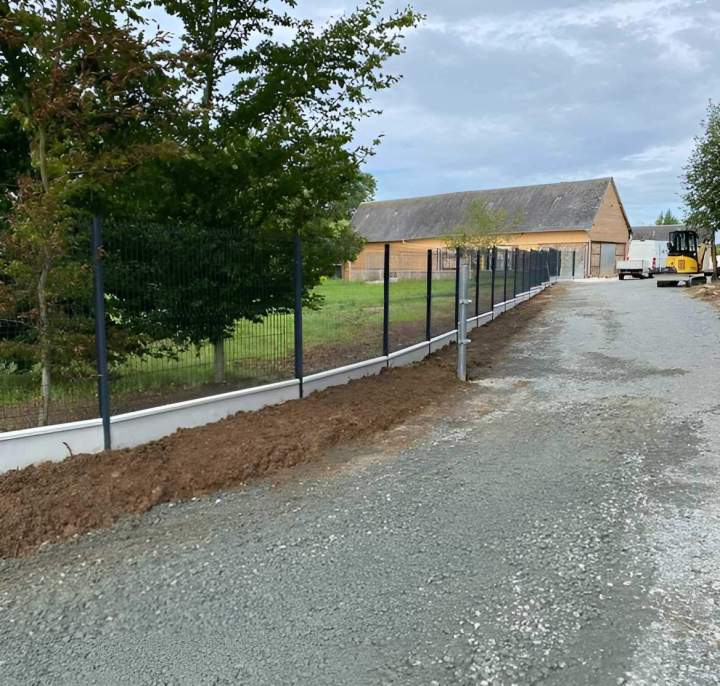 Installation clôture rigide Sées