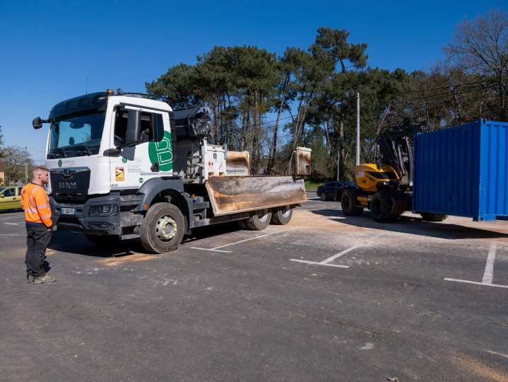Matériel de travaux publics avec chauffeur à Sées